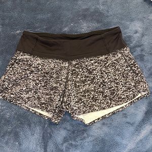 Lululemon Speed Up Low-Rise Lined Short